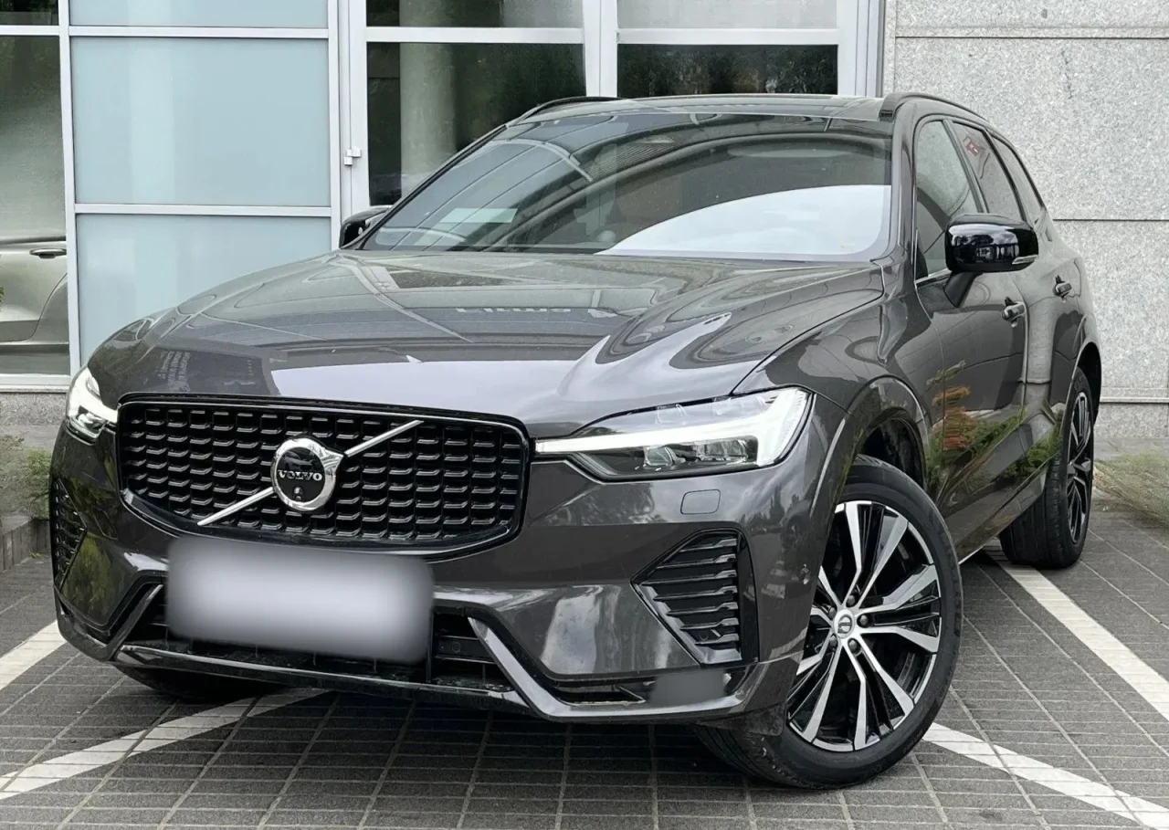 Volvo Xc60 B5 B AWD Ultra Dark aut 2025 - used car for lease
