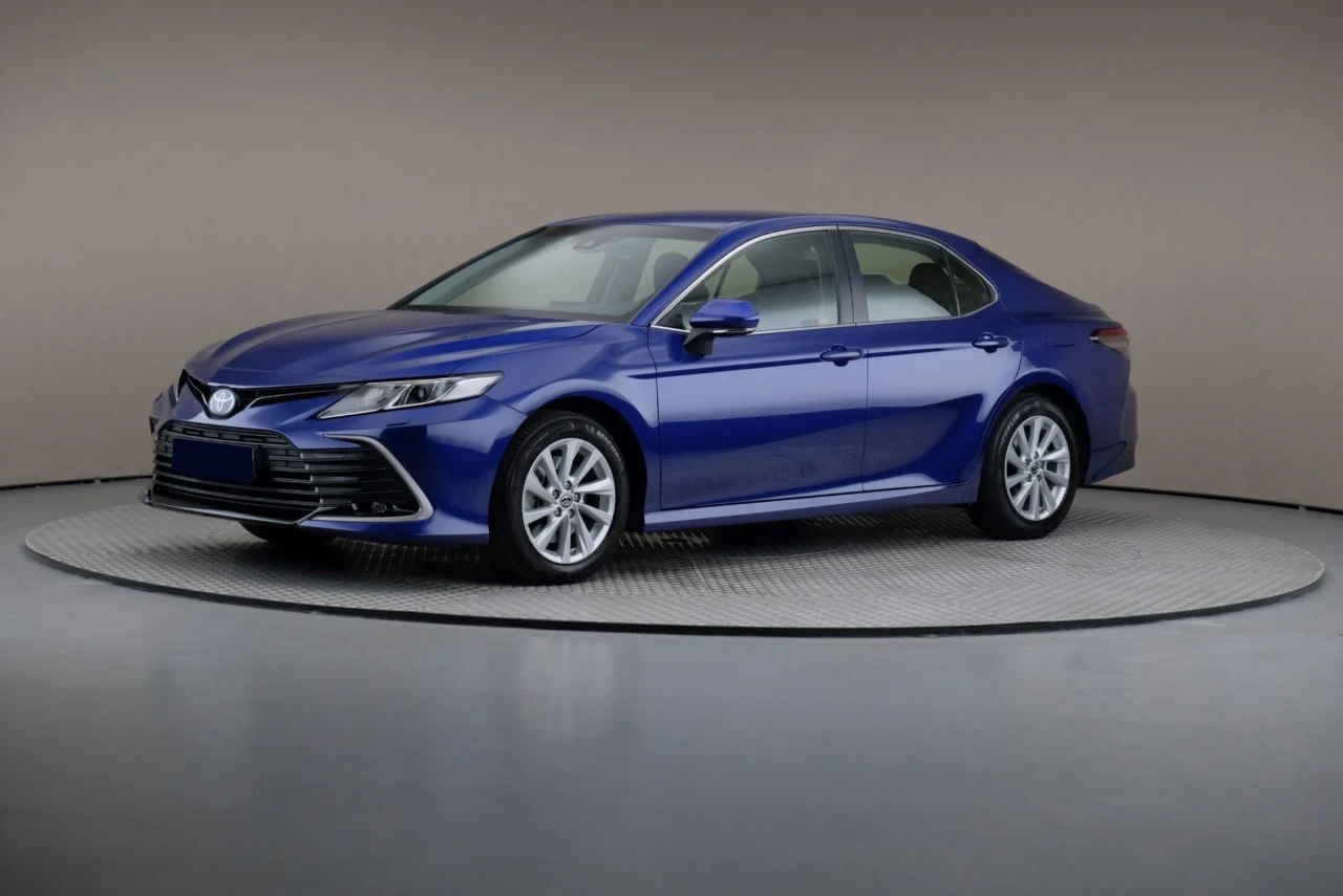 Toyota Camry 2.5 Hybrid Comfort CVT 2024 - gebrauchtes Leasingfahrzeug