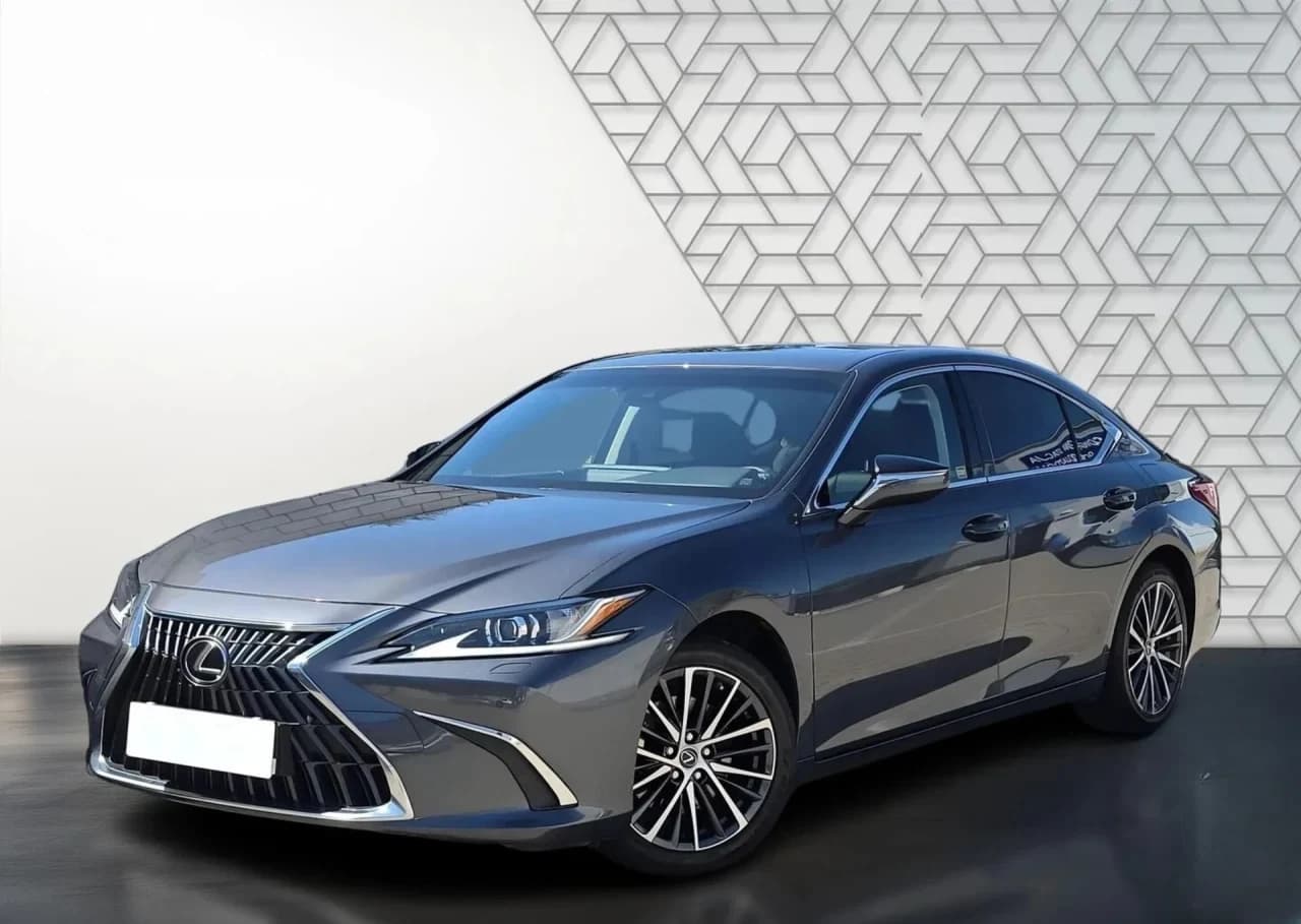 Lexus ES 300h Business Edition 2023 - używany samochód w leasingu