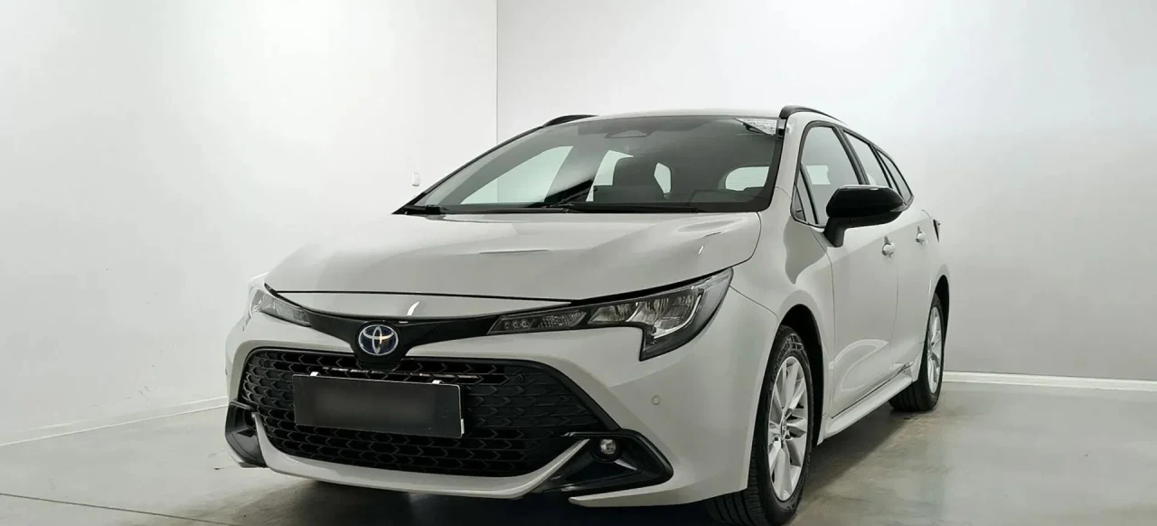 Toyota Corolla 1.8 Hybrid Comfort 2025 - używany samochód w leasingu