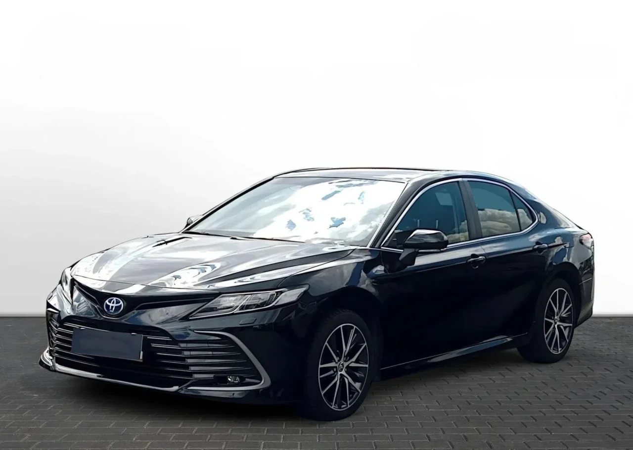Toyota Camry 2.5 Hybrid Prestige CVT 2023 - used car for lease