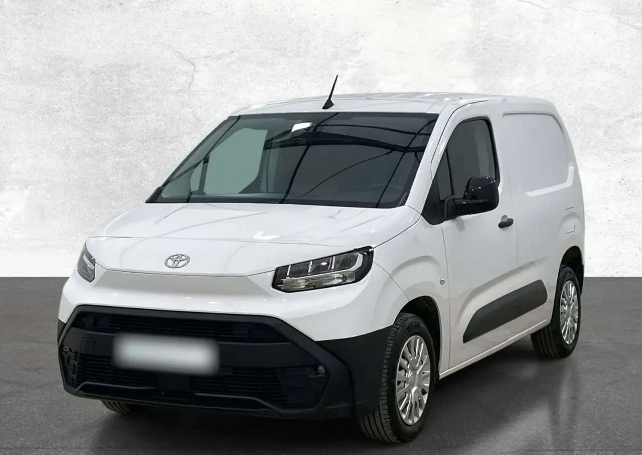 Toyota Proace City 1.5 D-4D Standard 2,3t Active 2024 - used car for lease