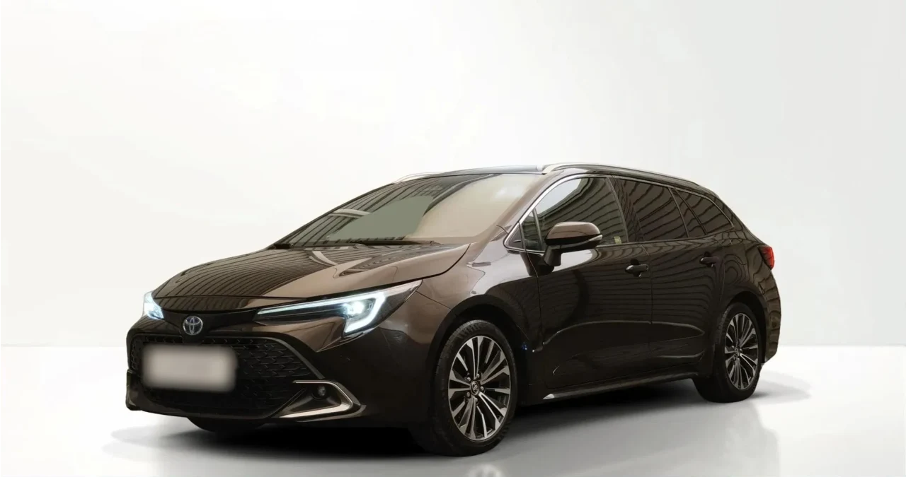Toyota Corolla 2.0 Hybrid Style 2023 - używany samochód w leasingu