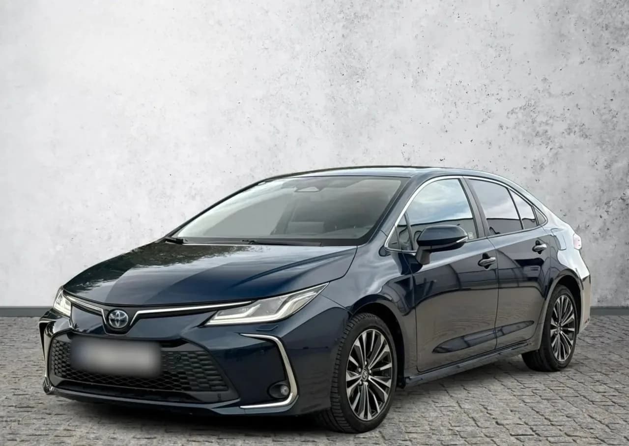 Toyota Corolla 1.8 Hybrid Style 2023 - używany samochód w leasingu