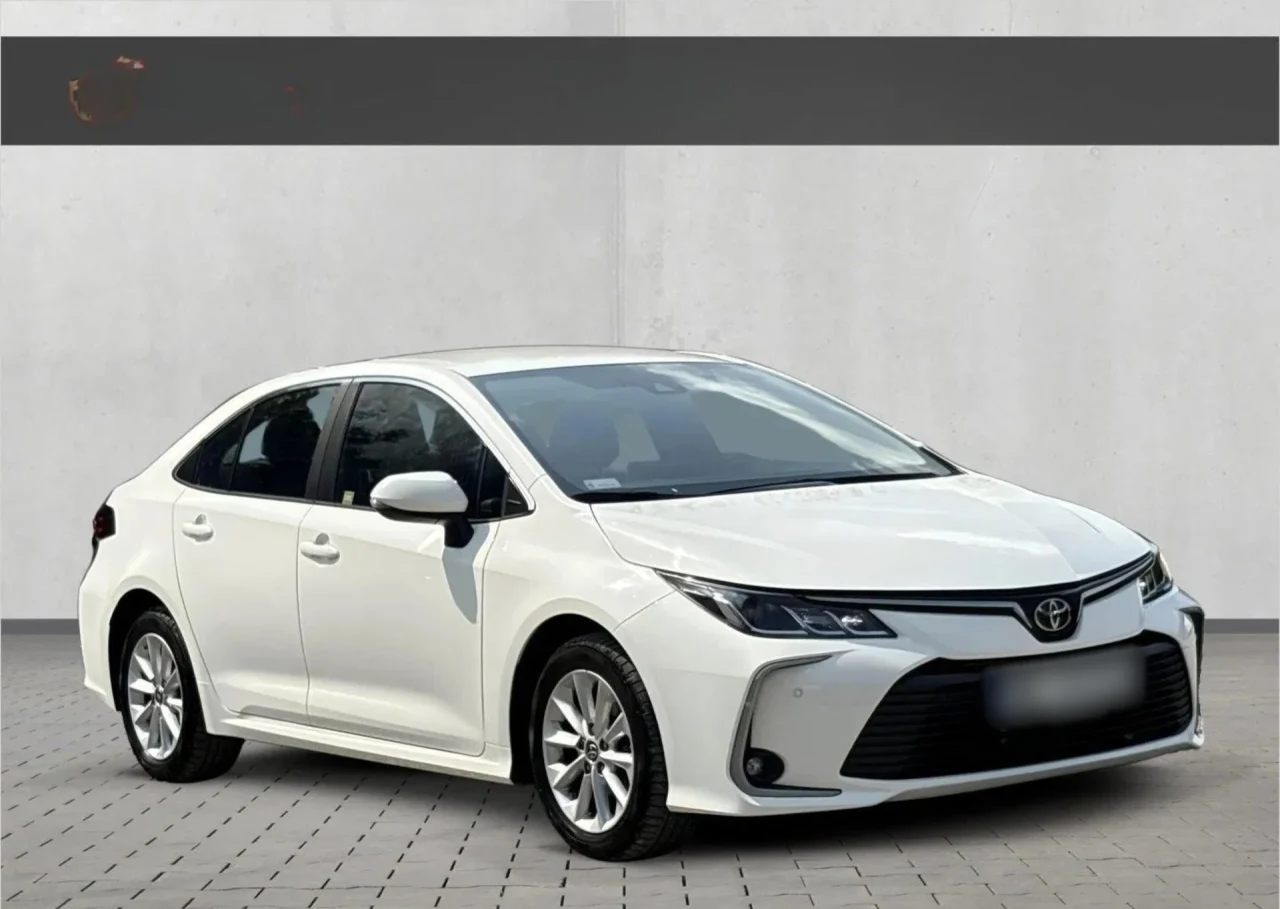 Toyota Corolla 1.5 Comfort 2022 - używany samochód w leasingu