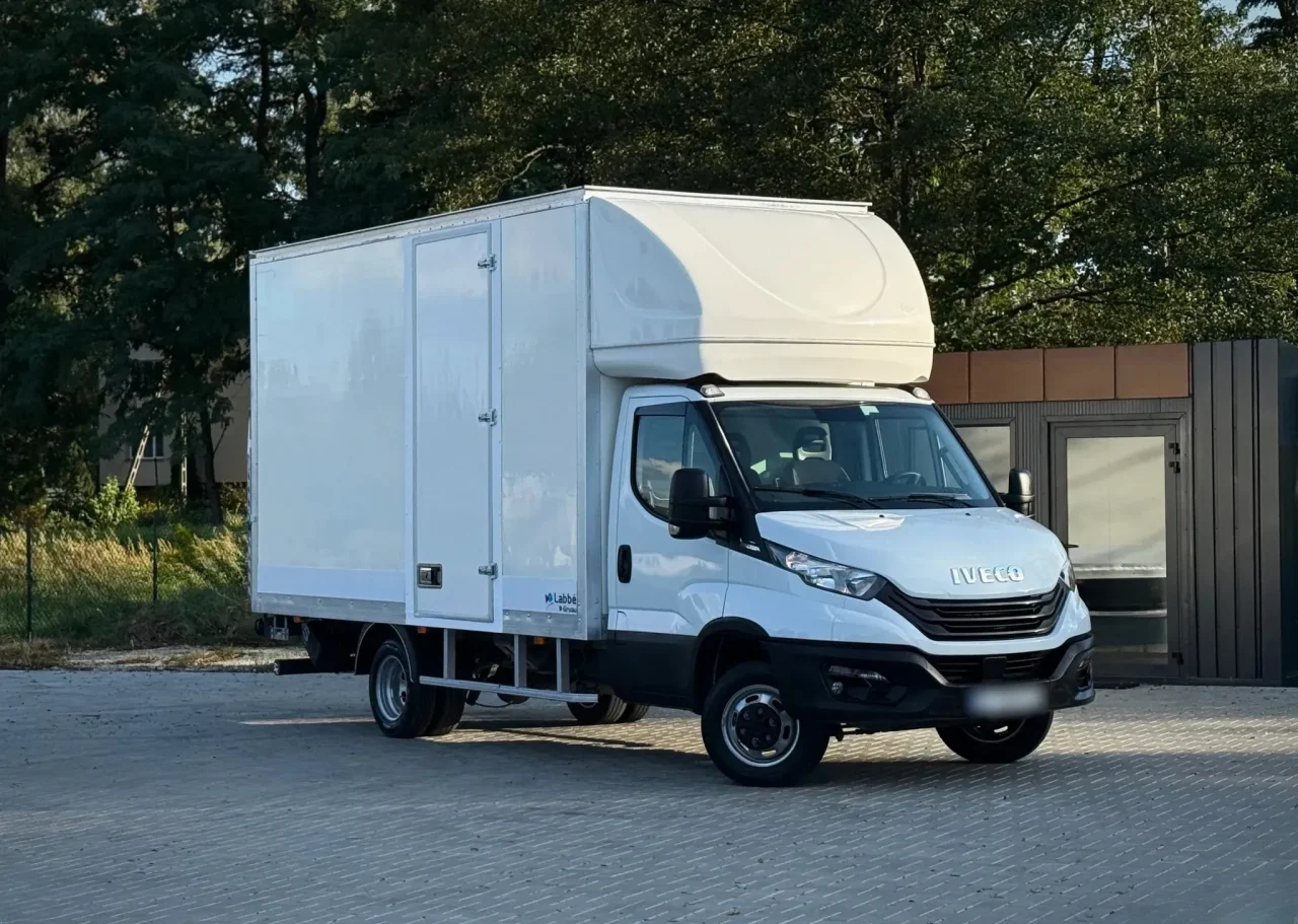 Iveco Daily 35C18 Hi-Matic 2023 - used car for lease