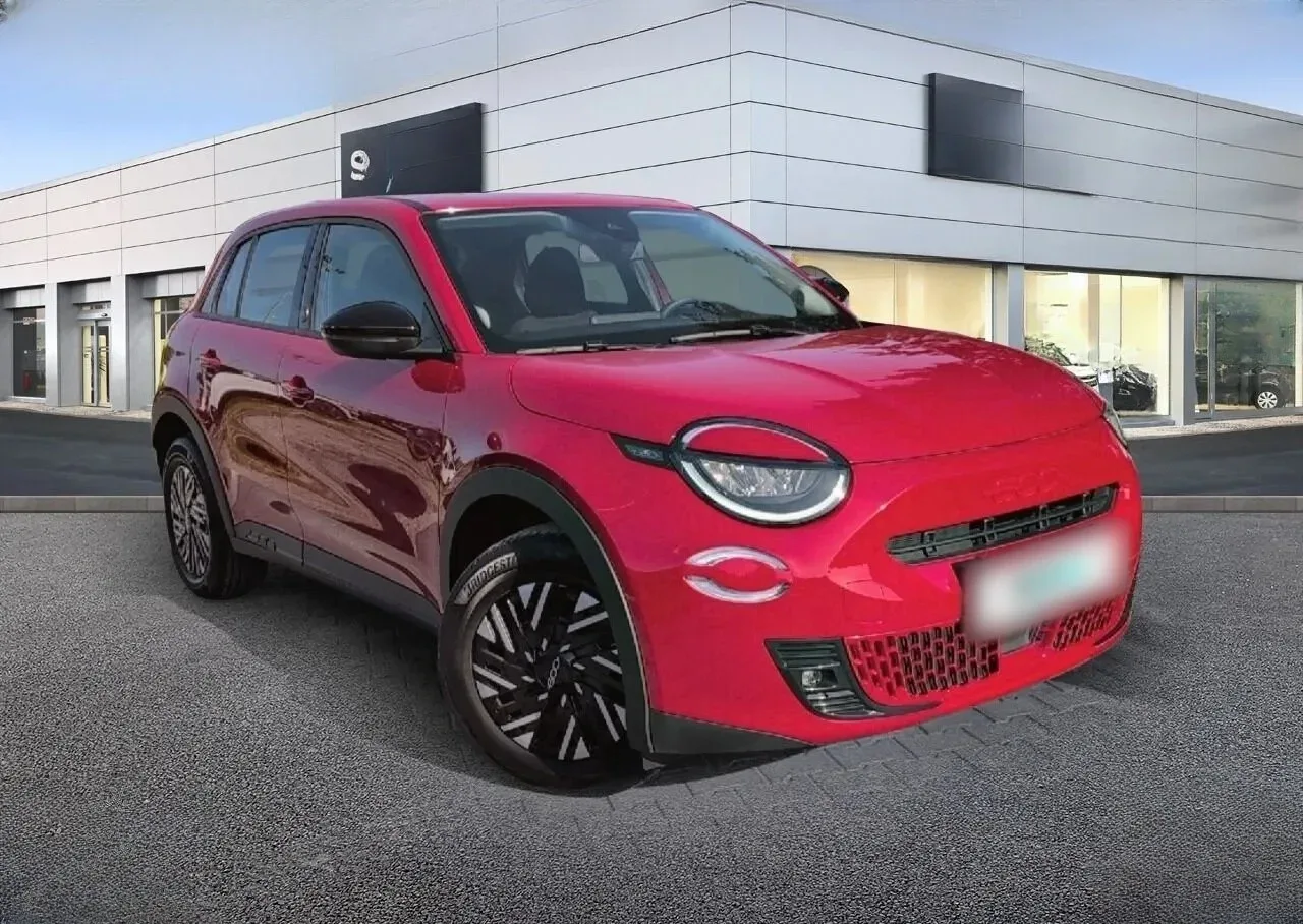 Fiat 600 600e 56kWh RED 2023 - gebrauchtes Leasingfahrzeug