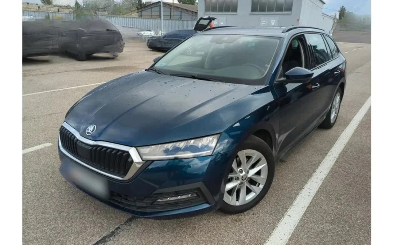 Skoda Octavia 1.5 TSI ACT Ambition 2022 - używany samochód w leasingu
