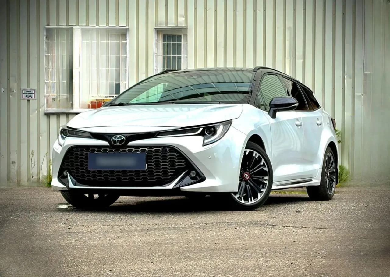 Toyota Corolla 2.0 Hybrid GR Sport 2022 - gebrauchtes Leasingfahrzeug