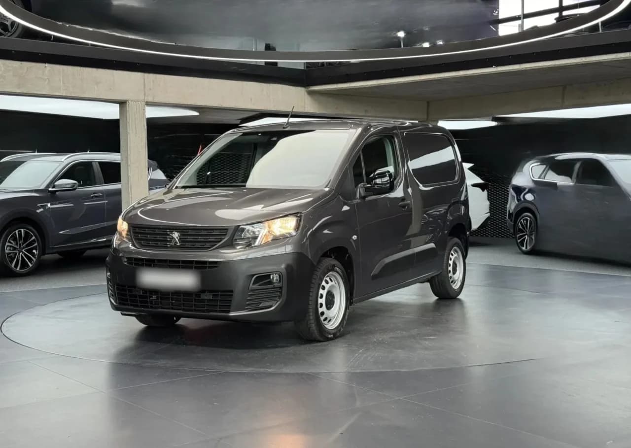 Peugeot Partner 1.5 BlueHDi L1 Premium 2022 - używany samochód w leasingu