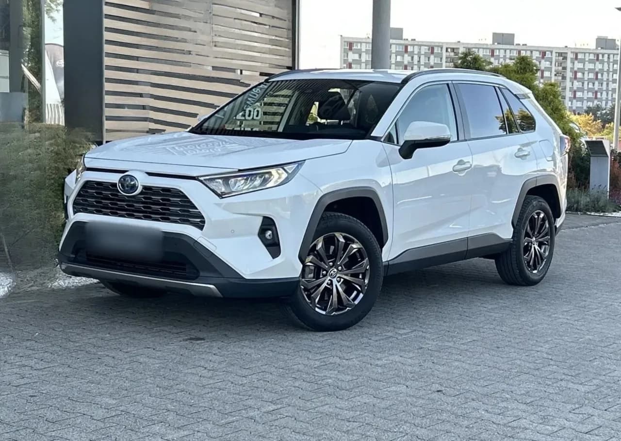Toyota RAV4 2.5 Hybrid Comfort 4x4 2022 - używany samochód w leasingu