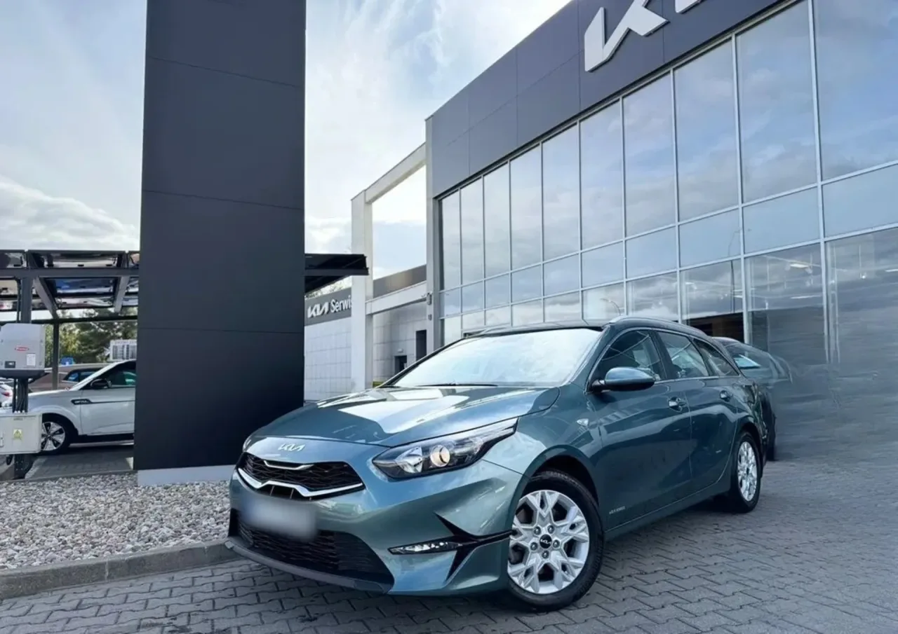 Kia Ceed 1.5 T-GDI M DCT 2023 - gebrauchtes Leasingfahrzeug