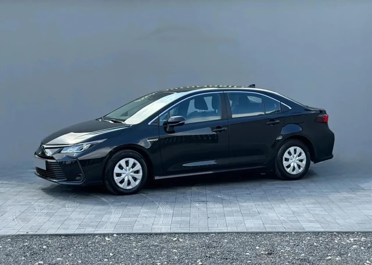 Toyota Corolla 1.8 Hybrid GPF Comfort 2022 - used car for lease