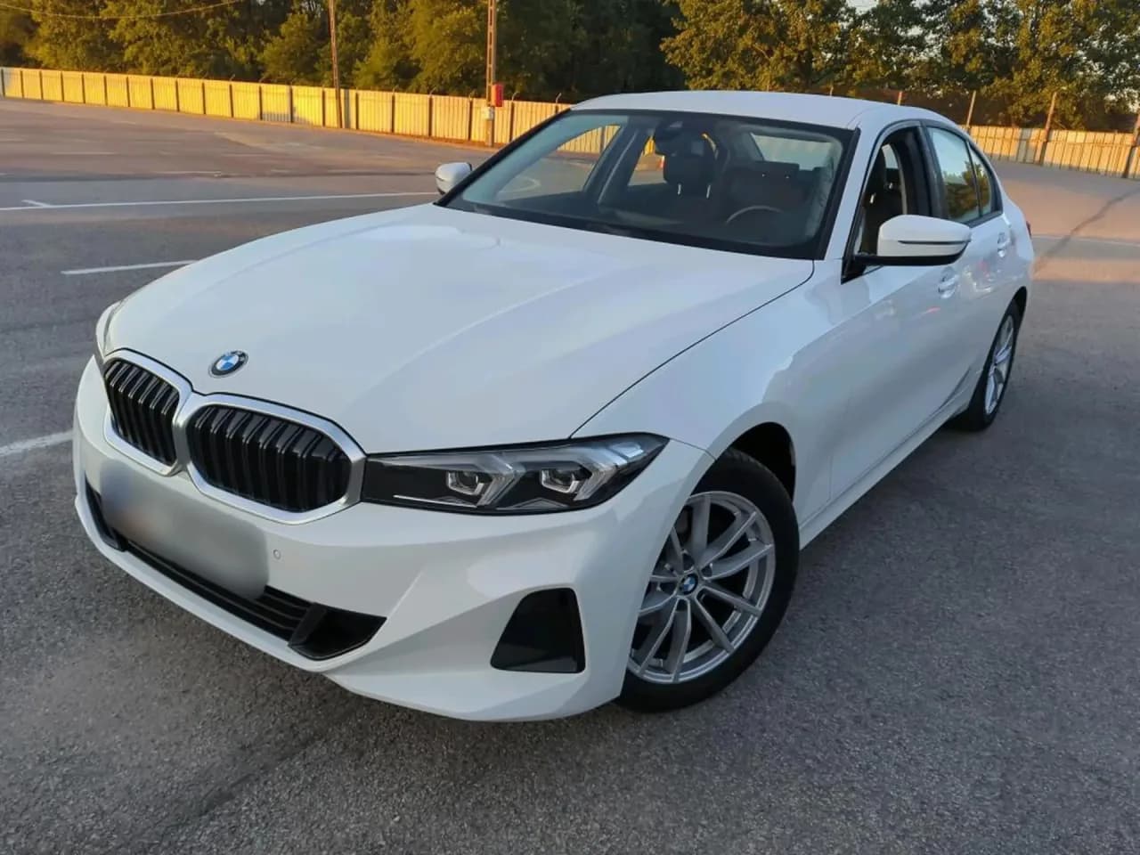 BMW Seria 3 318i aut 2022 - używany samochód w leasingu