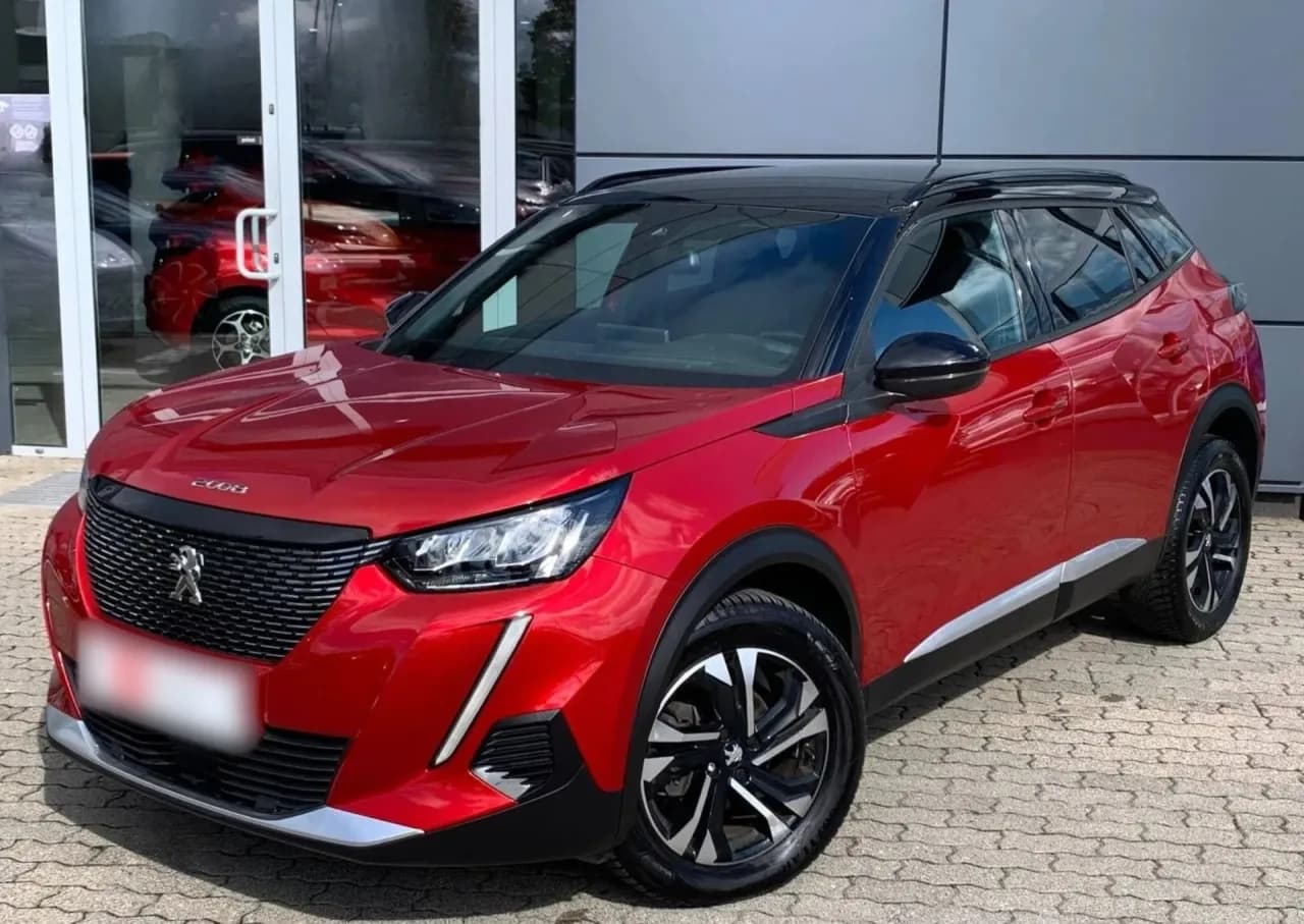 Peugeot 2008 1.2 PureTech Allure Pack S&S EAT8 2023 - gebrauchtes Leasingfahrzeug