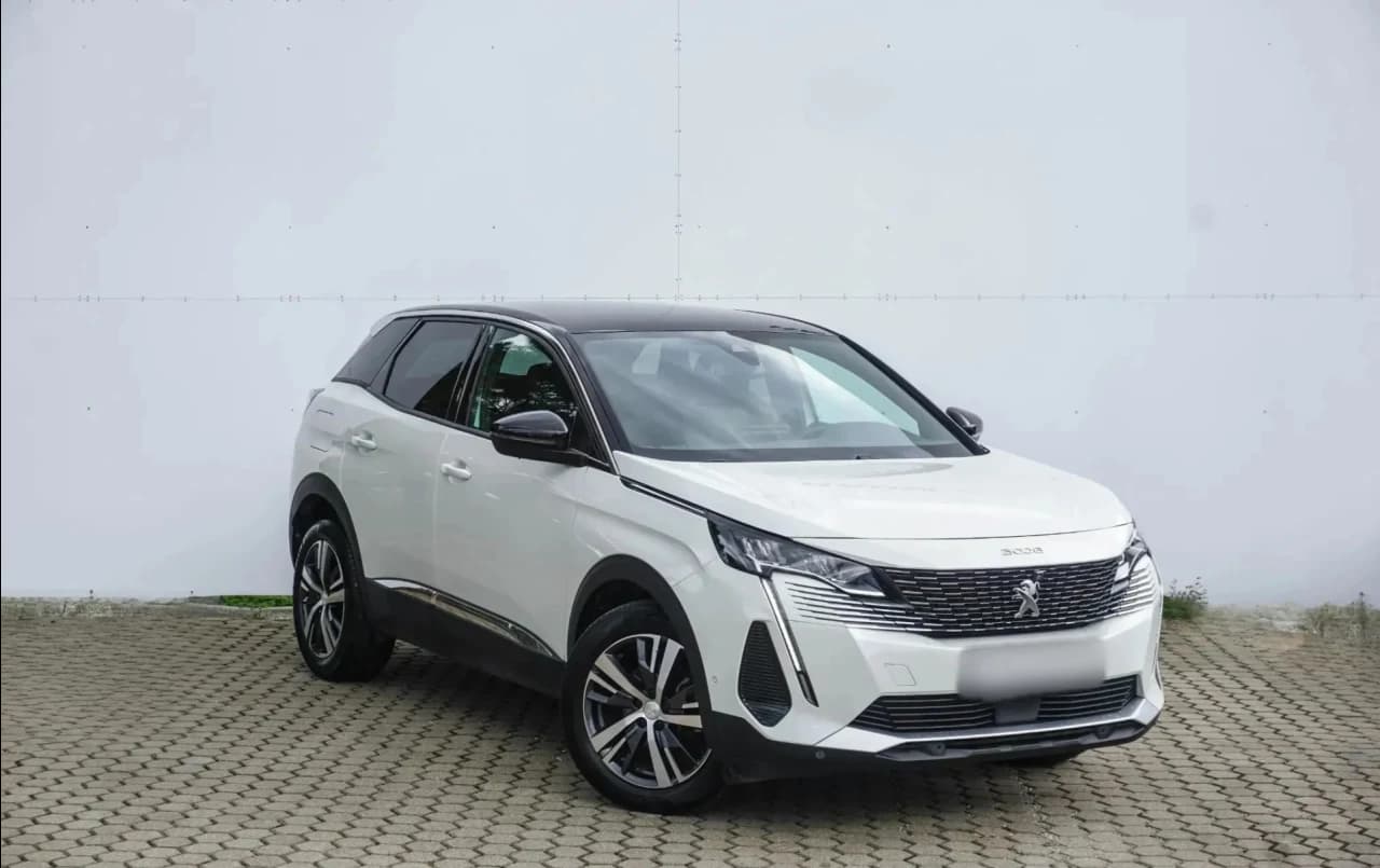 Peugeot 3008 1.2 PureTech Allure Pack S&S EAT8 2023 - gebrauchtes Leasingfahrzeug