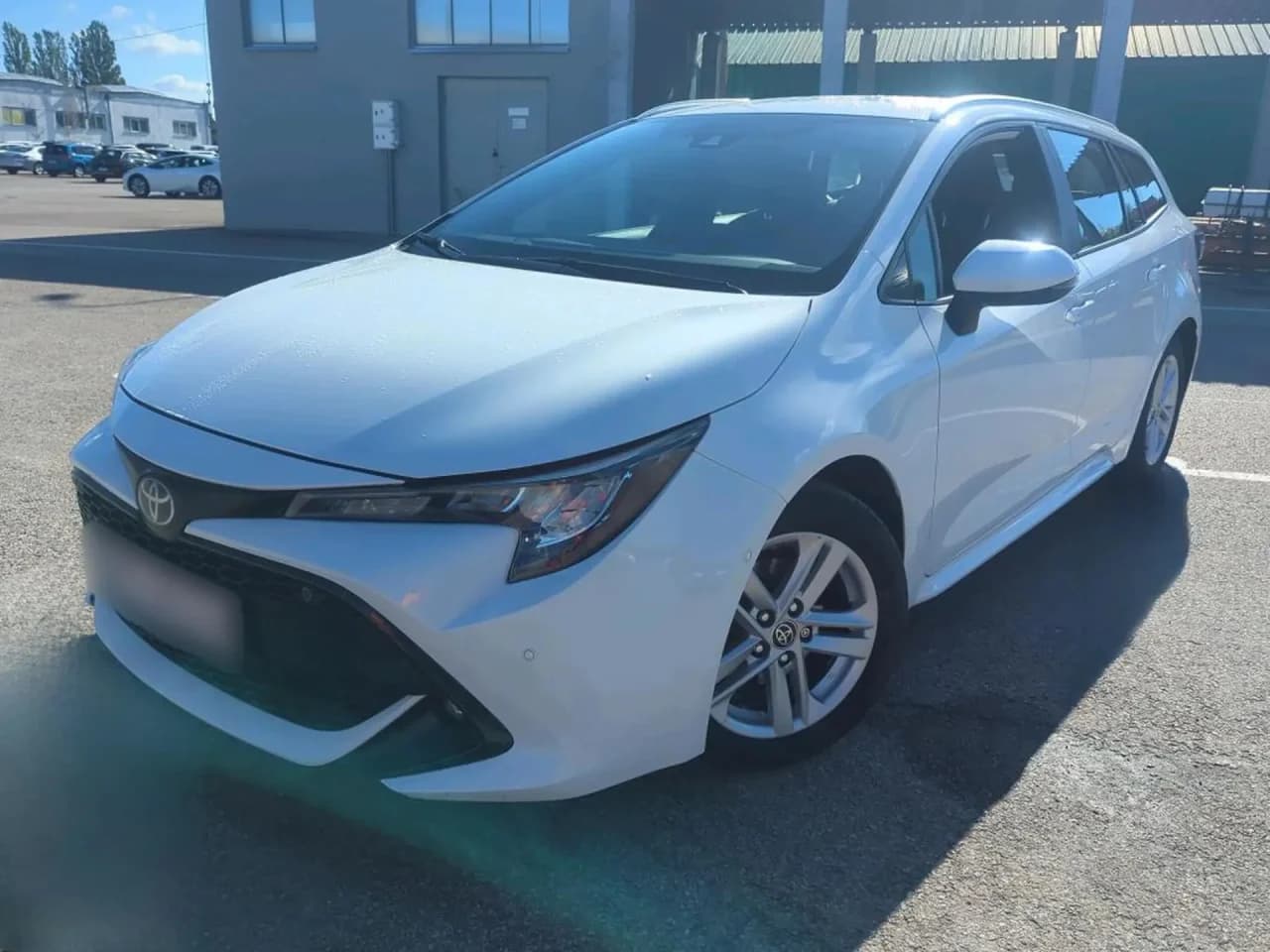 Toyota Corolla 1.8 Hybrid GPF Comfort 2022 - używany samochód w leasingu