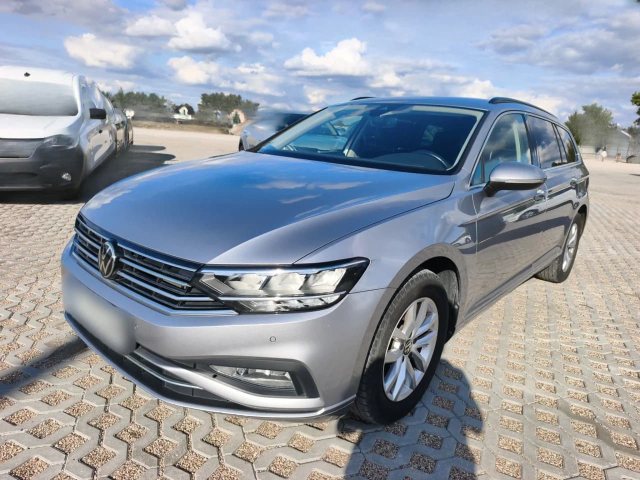Volkswagen Passat 2.0 TDI EVO Business 2022 - używany samochód w leasingu