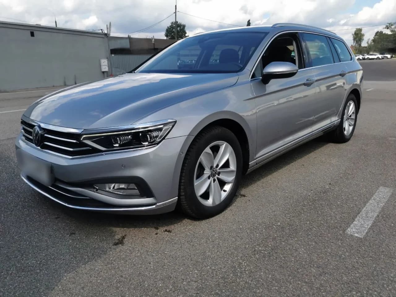 Volkswagen Passat 2.0 TDI EVO Elegance DSG 2023 - używany samochód w leasingu