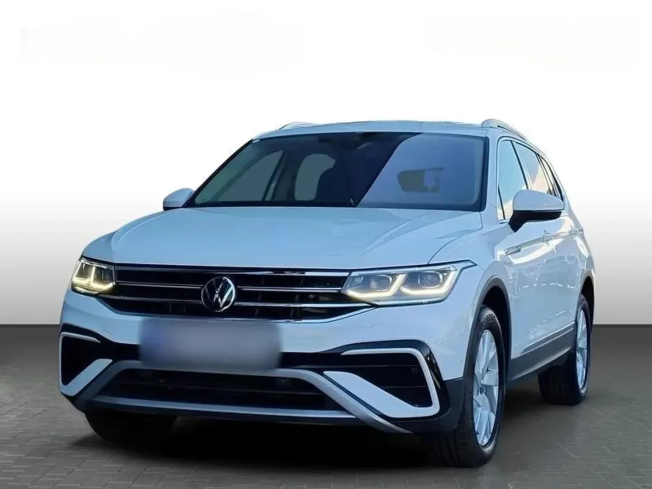 Volkswagen Tiguan Allspace 1.5 TSI EVO Elegance DSG 7os. 2023 - used car for lease