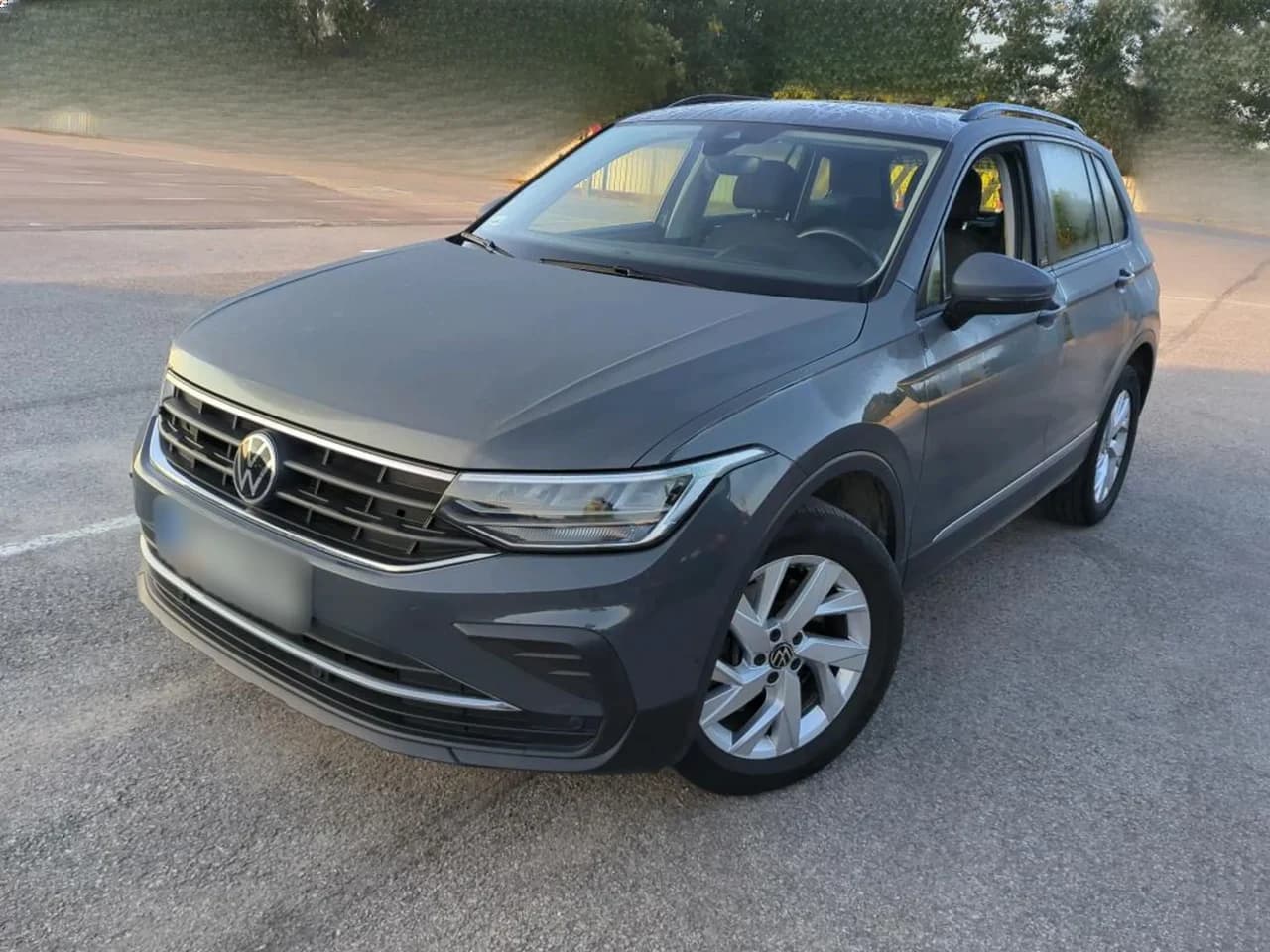 Volkswagen Tiguan 2.0 TSI 4Mot. Active DSG 2022 - gebrauchtes Leasingfahrzeug