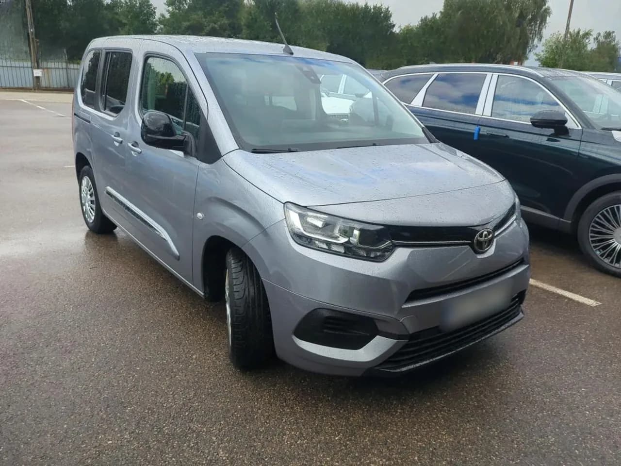 Toyota Proace City Verso 1.5 D-4D Business 2023 - używany samochód w leasingu