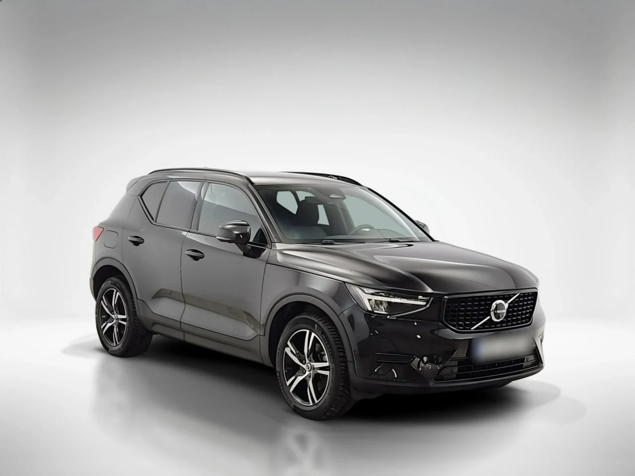 Volvo XC 40 B3 Plus Dark aut 2023 - używany samochód w leasingu