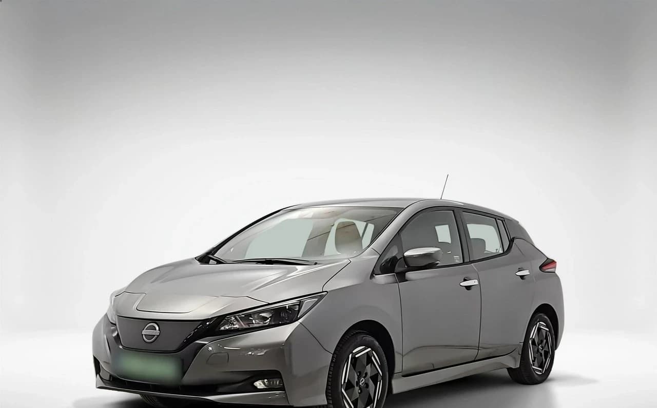 Nissan Leaf 40kWh Acenta 2023 - używany samochód w leasingu