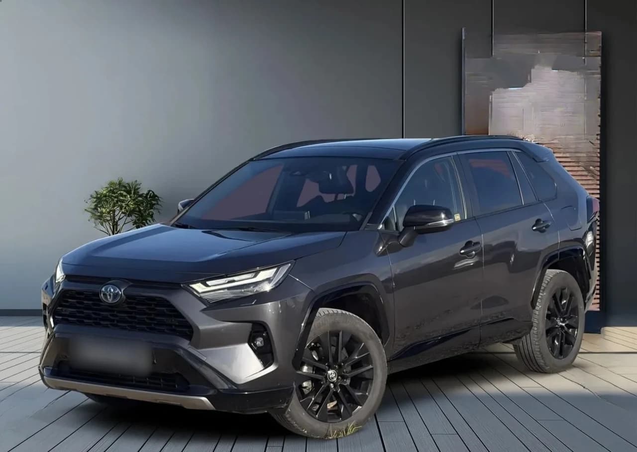 Toyota RAV4 2.5 Hybrid Selection 4x4 2022 - używany samochód w leasingu