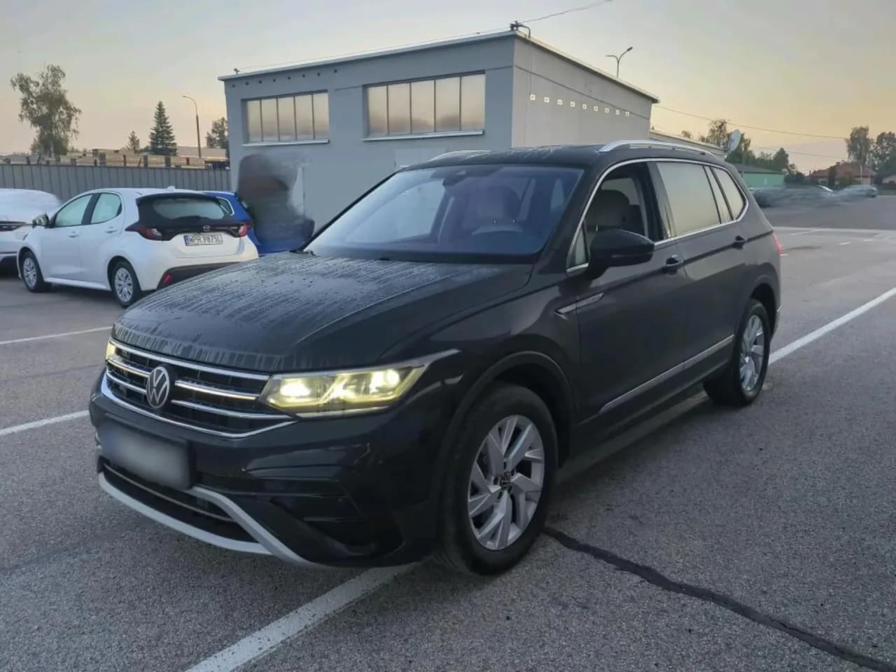 Volkswagen Tiguan Allspace 2.0 TSI 4Mot. Elegance DSG 2022 - used car for lease