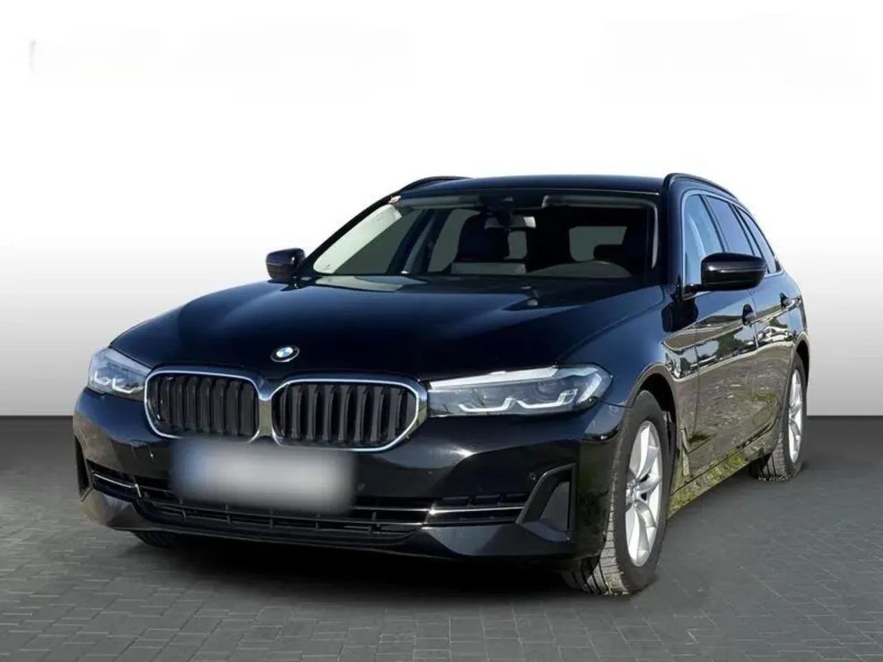BMW Seria 5 518d mHEV aut 2023 - gebrauchtes Leasingfahrzeug