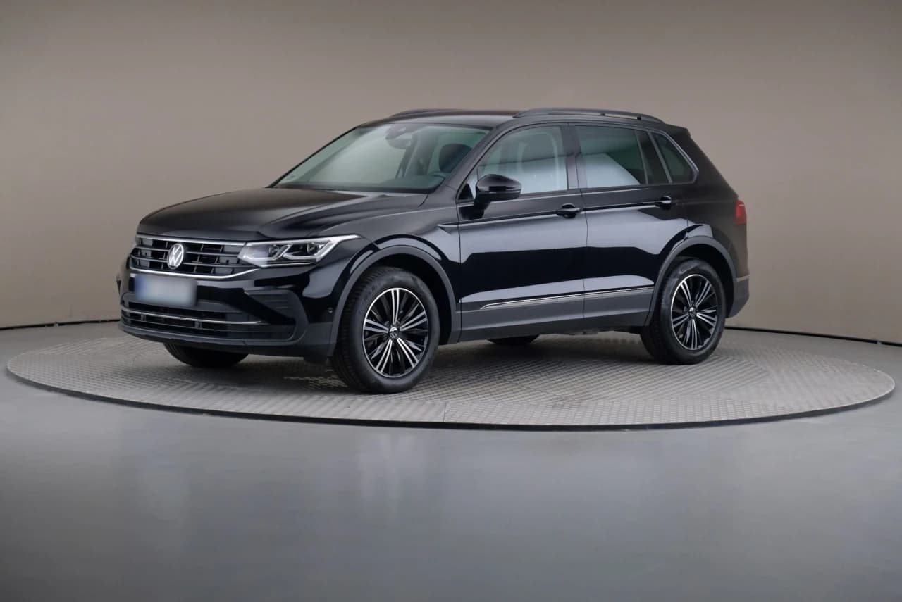 Volkswagen Tiguan 2.0 TSI 4Mot. Life DSG 2022 - used car for lease