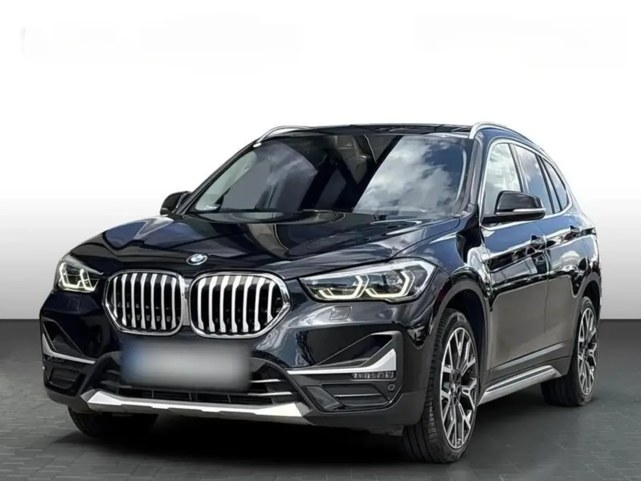 BMW X1 sDrive18i aut 2021 - used car for lease