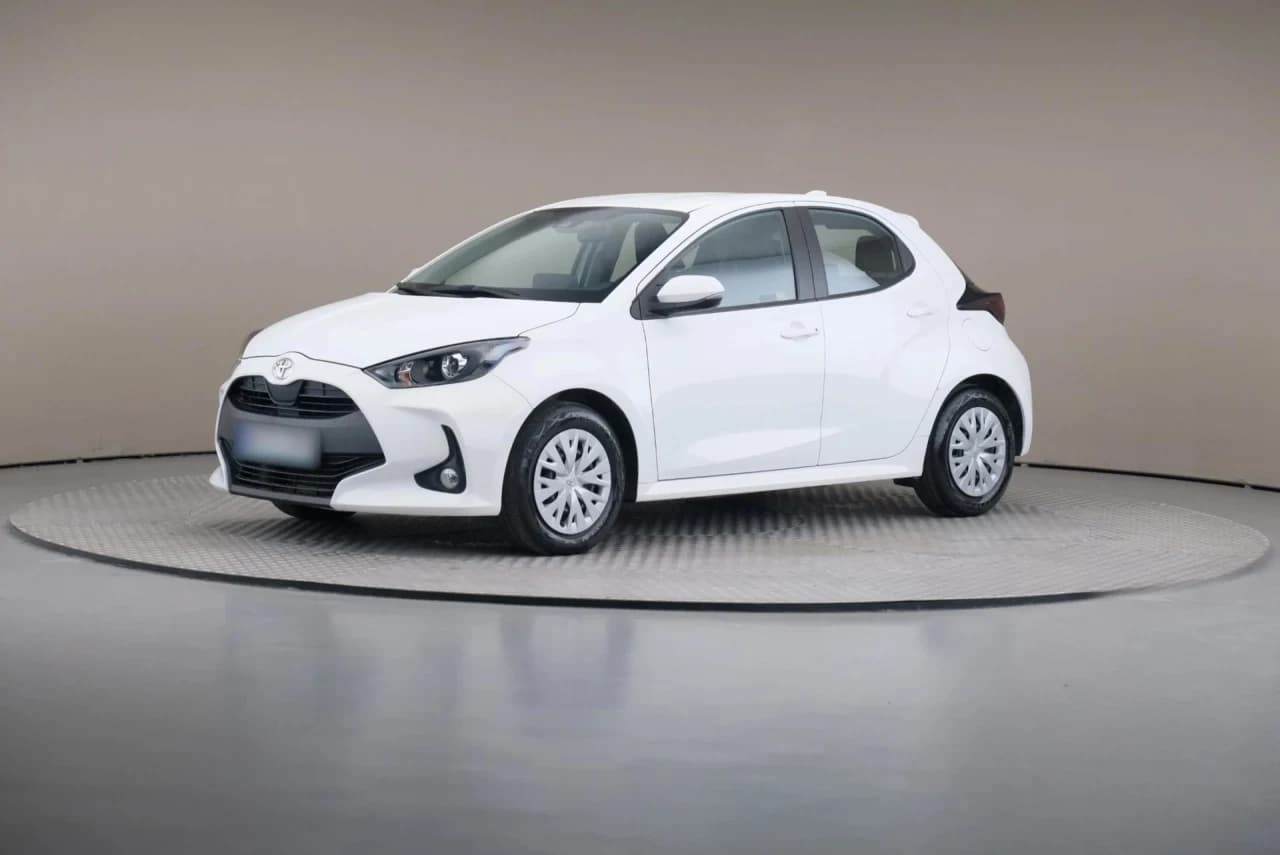 Toyota Yaris 1.5 Comfort 2023 - używany samochód w leasingu
