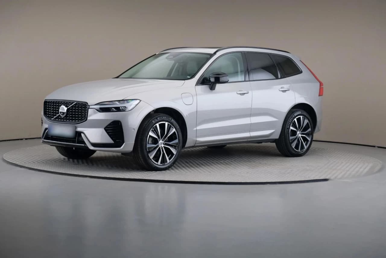Volvo XC 60 T6 Plug-In Hybrid AWD Plus Dark aut 2023 - gebrauchtes Leasingfahrzeug