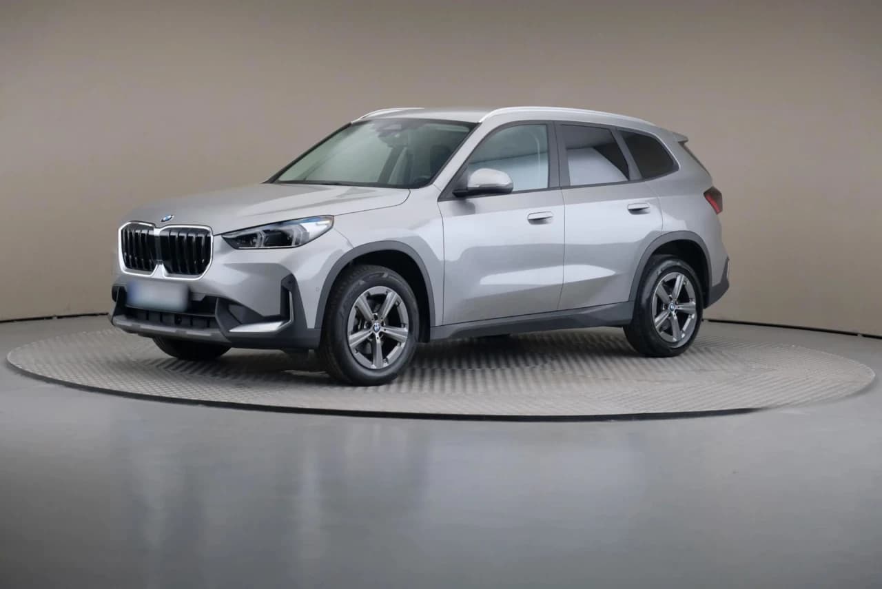 BMW X1 sDrive18i aut 2023 - używany samochód w leasingu