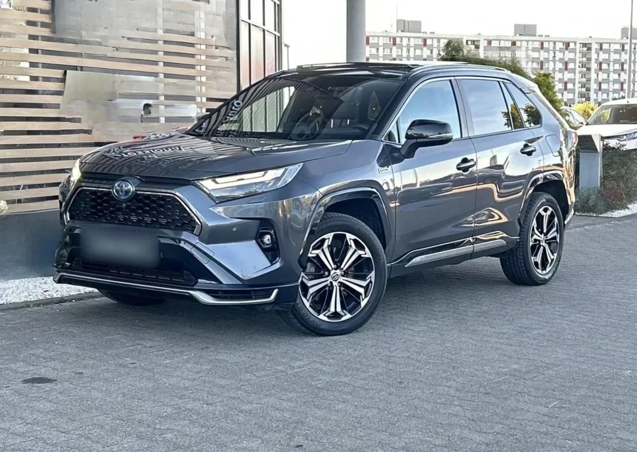 Toyota RAV4 2.5 Plug-In Hybrid Selection 4x4 2022 - вживаний автомобіль в лізингу