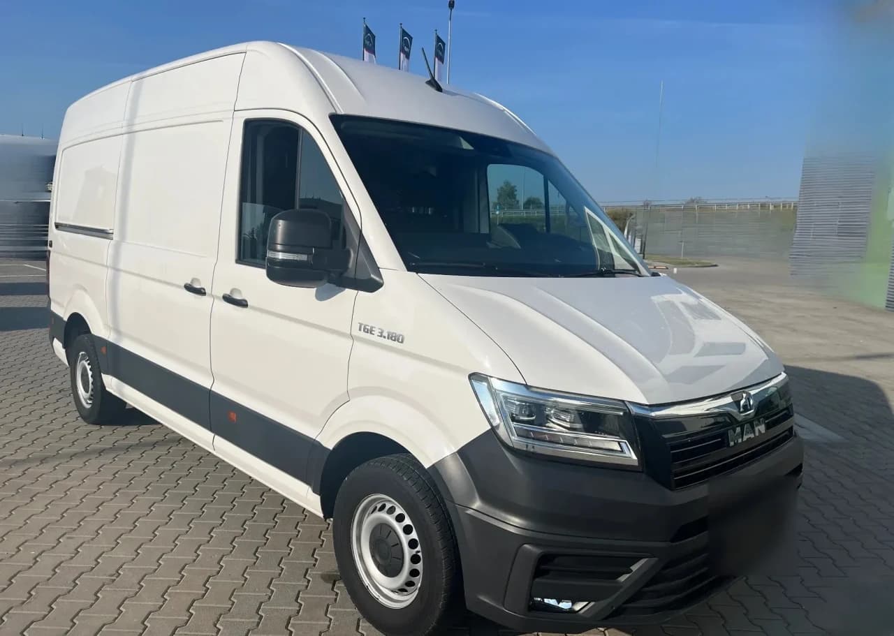 Man TGE 3.180 4x2F SB L2H2 (11,3m3) 03V 2021 - używany samochód w leasingu