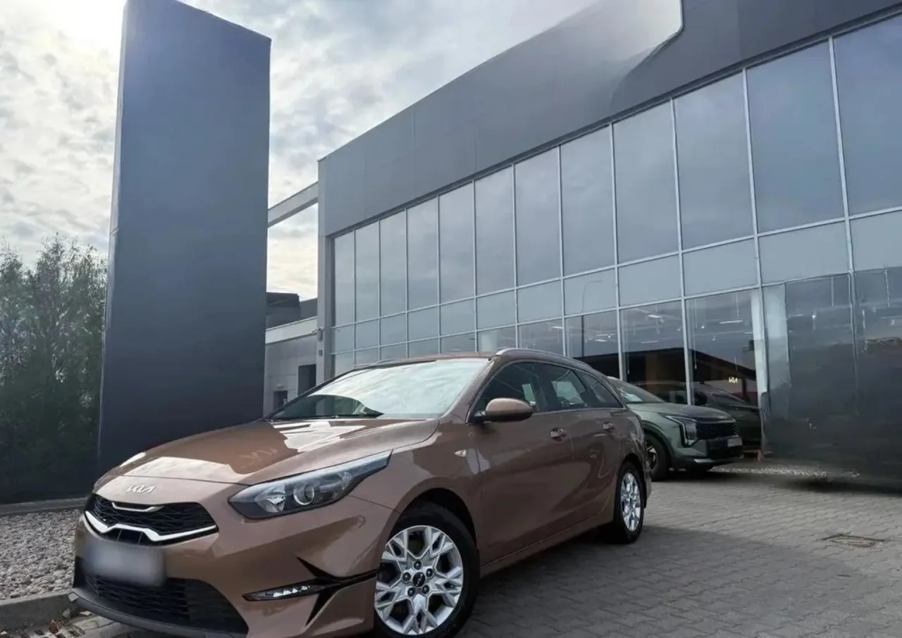 Kia Ceed 1.5 T-GDI M 2022 - вживаний автомобіль в лізингу