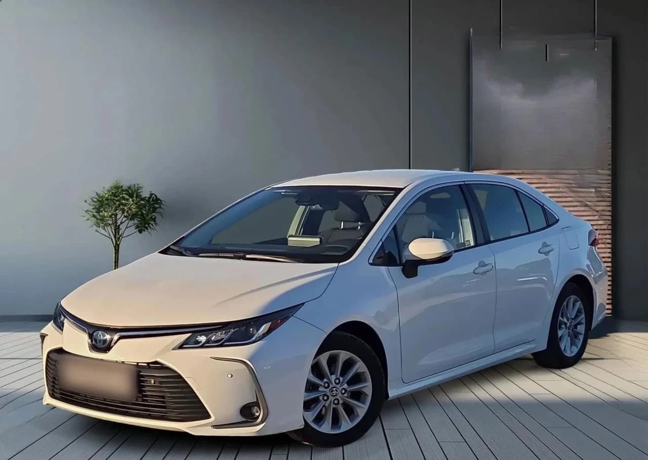 Toyota Corolla 1.8 Hybrid Comfort 2022 - używany samochód w leasingu