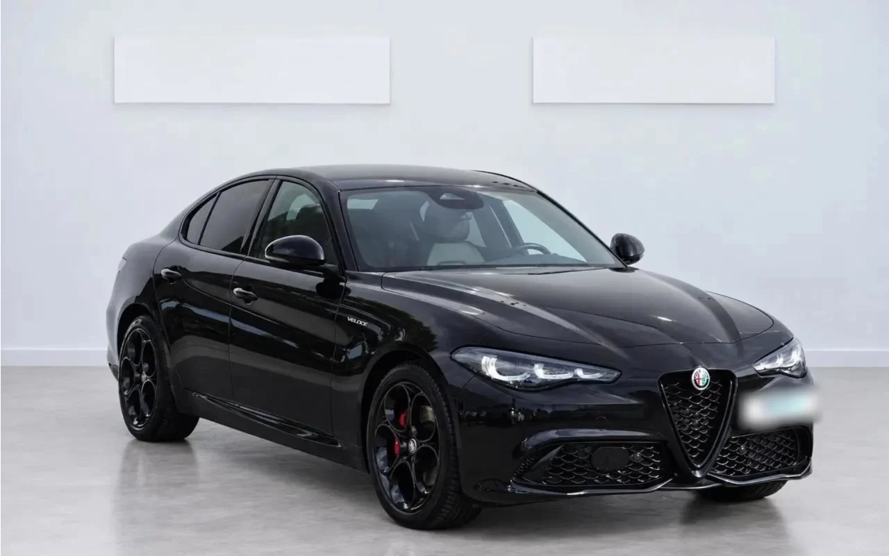 Alfa Romeo Giulia 2.0 Turbo Veloce Q4 aut 2024 - gebrauchtes Leasingfahrzeug