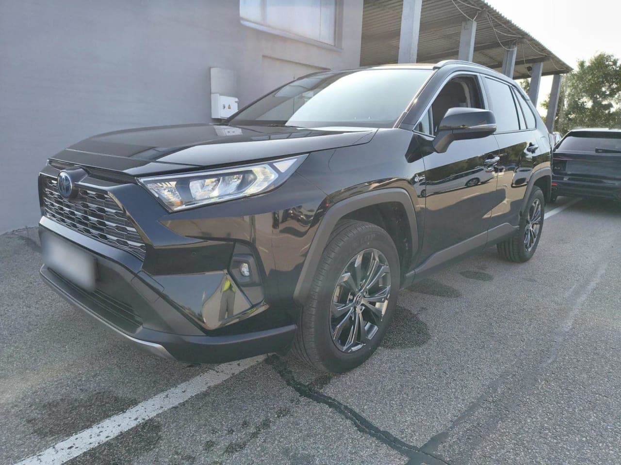 Toyota RAV4 2.5 Hybrid Comfort 4x2 2023 - używany samochód w leasingu