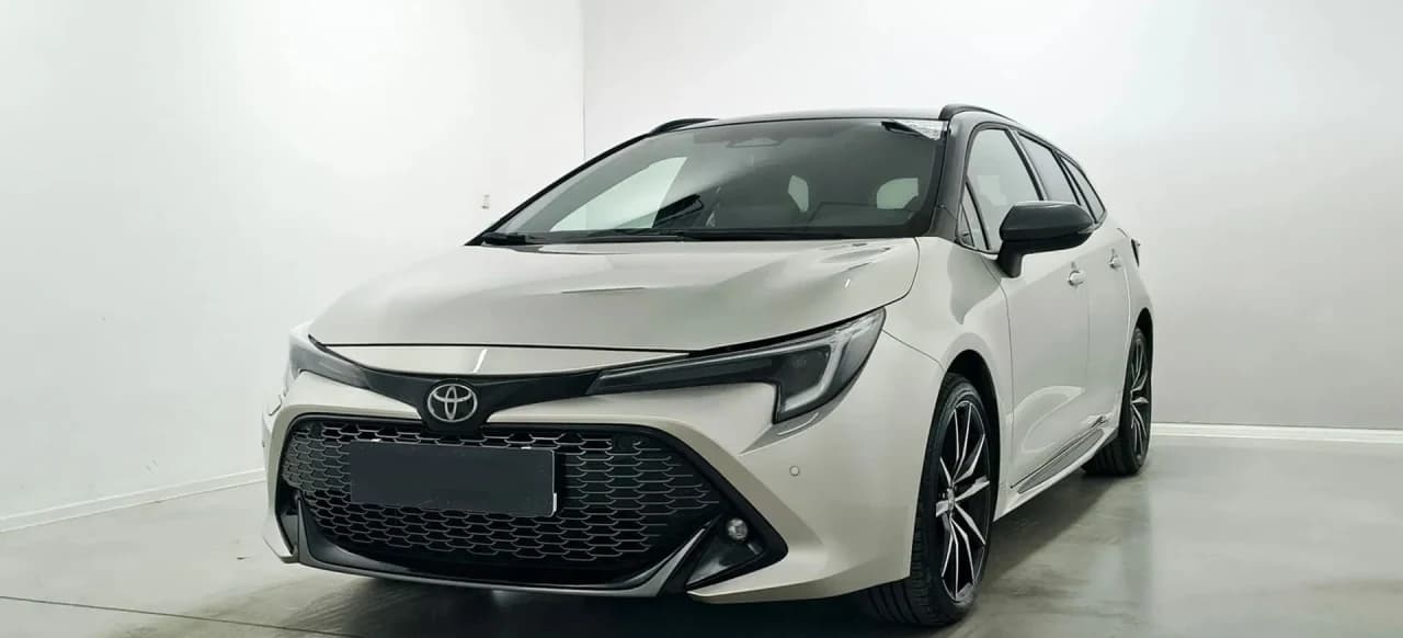 Toyota Corolla 1.8 Hybrid GR Sport 2025 - używany samochód w leasingu