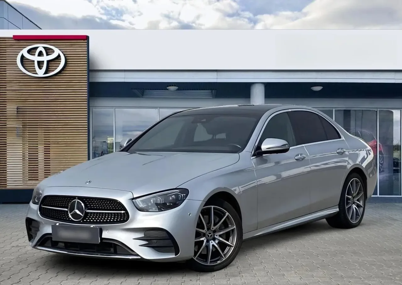 Mercedes-Benz Klasa E E 220 d mHEV 4-Matic Avantgarde 9G-Tronic 2023 - gebrauchtes Leasingfahrzeug