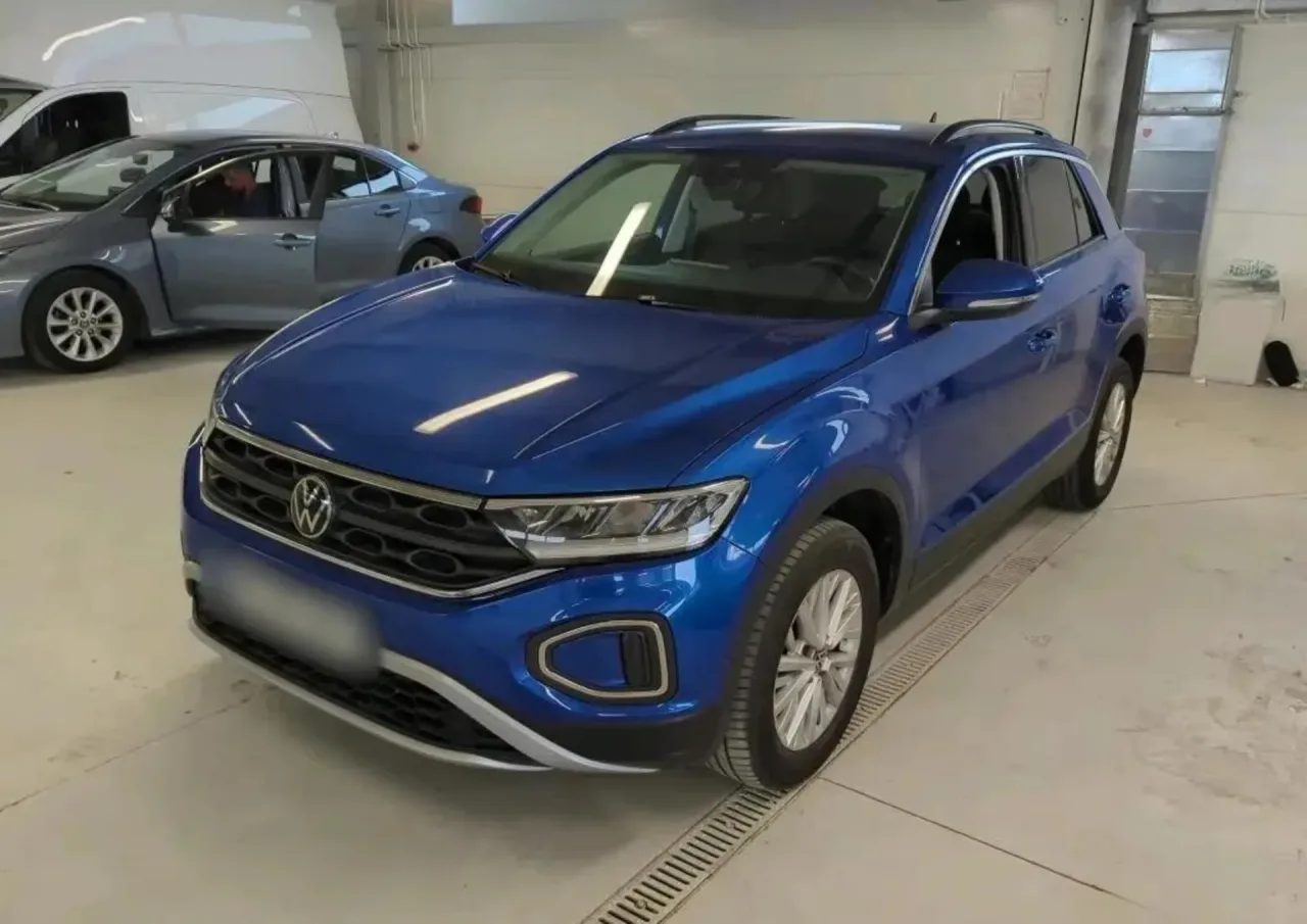 Volkswagen T-Roc 1.5 TSI Life 2023 - вживаний автомобіль в лізингу