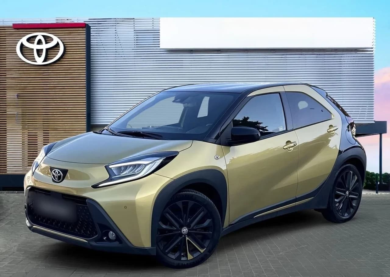 Toyota Aygo X 1.0 VVT-i Selection CVT 2023 - używany samochód w leasingu