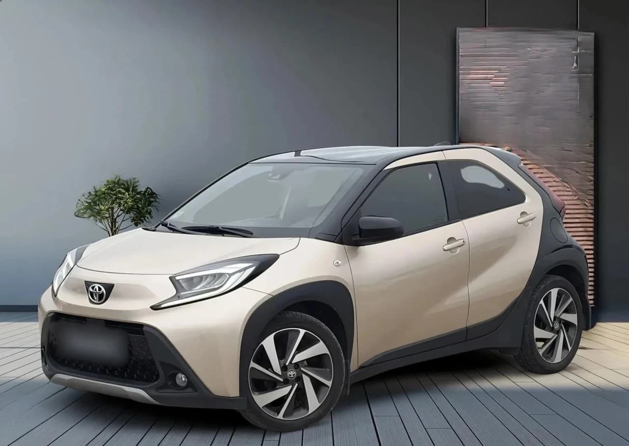 Toyota Aygo X 1.0 VVT-i Executive CVT 2022 - used car for lease