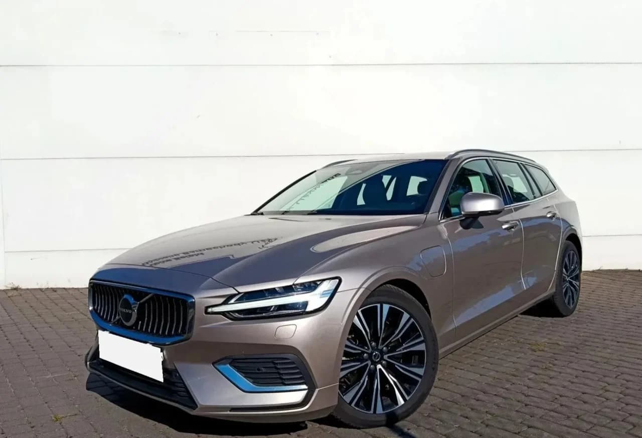 Volvo V60 T6 AWD Plug-In Hybrid Core aut 2024 - gebrauchtes Leasingfahrzeug