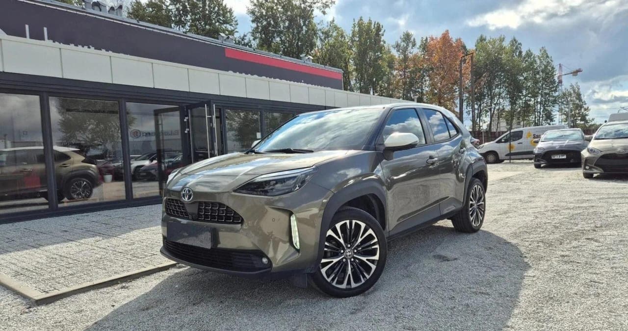Toyota Yaris Cross Hybrid 1.5 Executive 2022 - używany samochód w leasingu