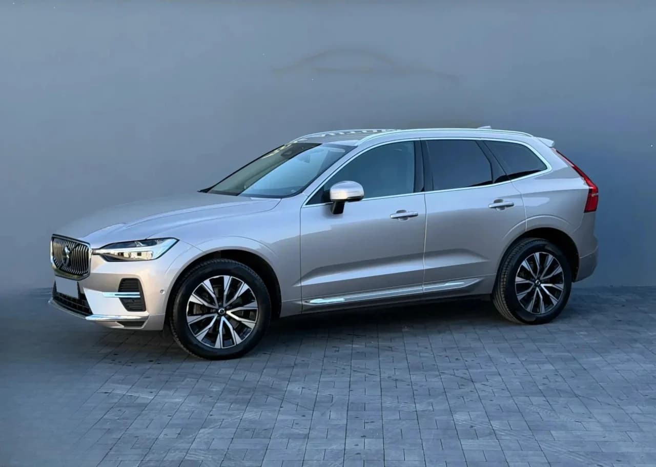 Volvo XC 60 B5 B AWD Plus Bright aut 2023 - gebrauchtes Leasingfahrzeug